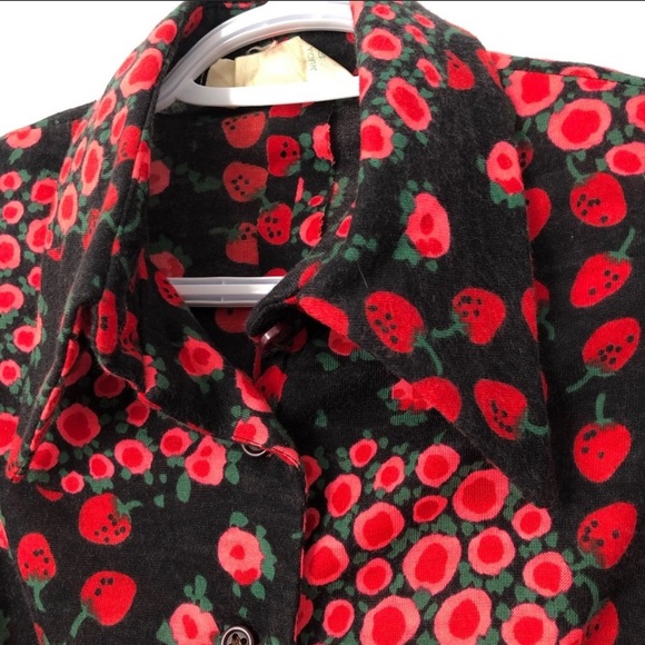 Vtg 70s Cropped Strawberry Button Down Long Sleeve - Picture 3 of 6